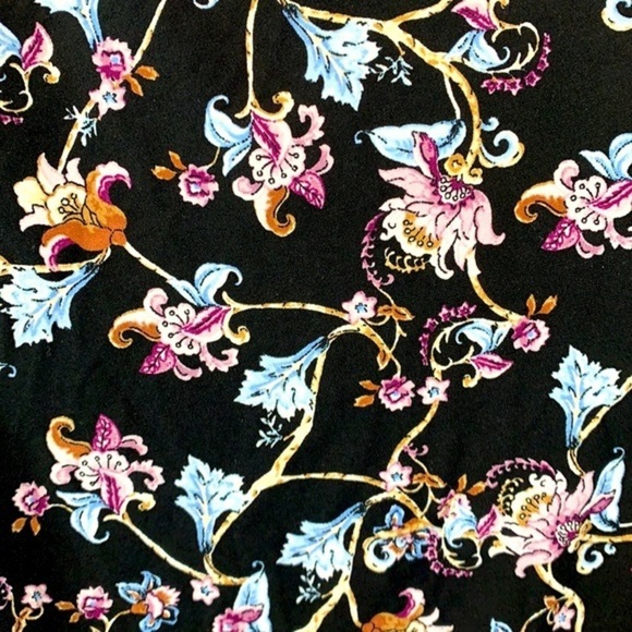 White House Black Market Floral Joggers - Picture 2 of 8